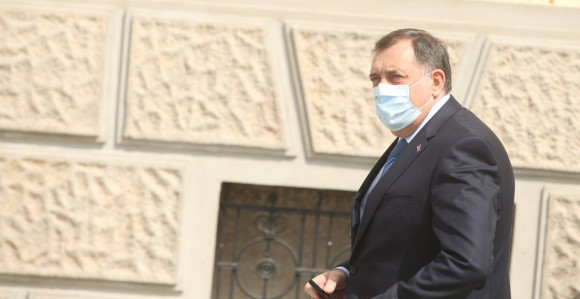Gdje su institucije: Opet on govori u ime institucija?!