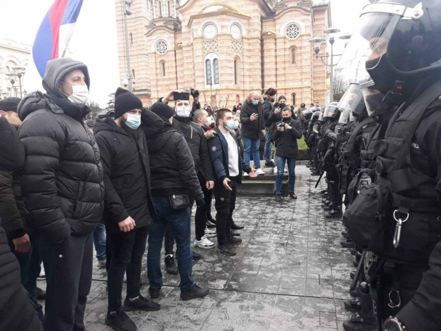 Nakon protesta, Cvijanovićeva pozvala na sastanak
