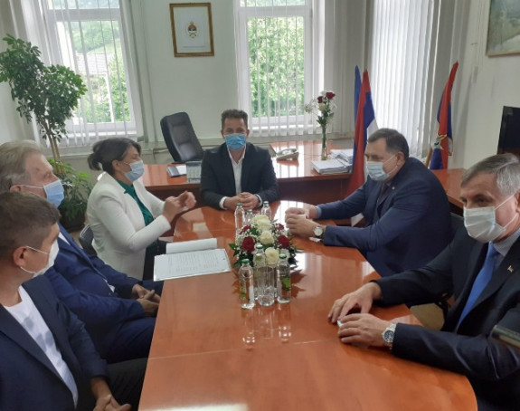 Kako je Dodik prevario opštinu Trnovo za šest miliona KM!?
