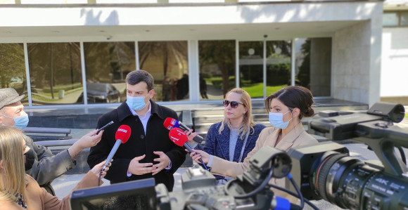 Vlast pokazala strah od građana