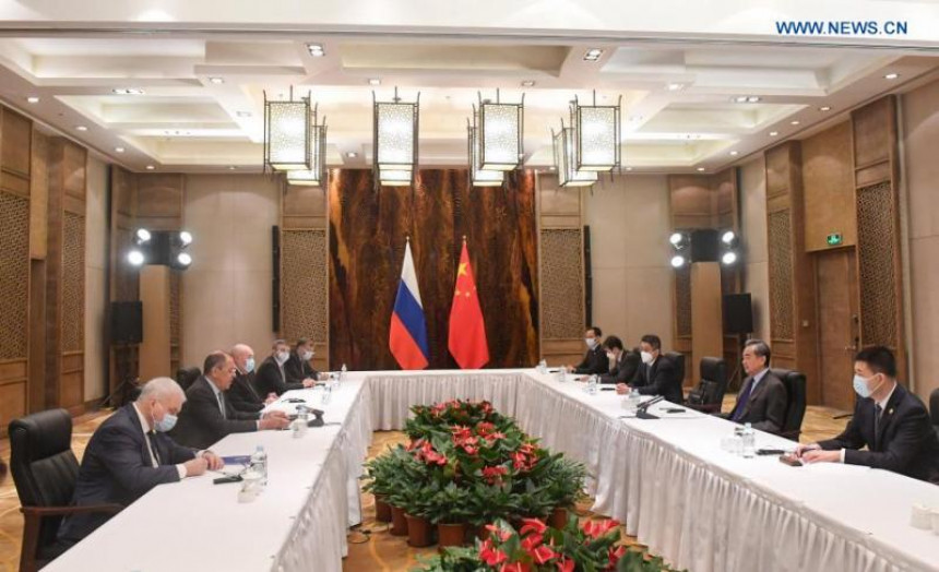Шефови дипломатија Кине и Русије постигли споразум
