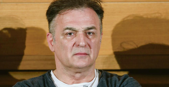 Lečić se ponovo oglasio i pozvao ljude da ga zaprate!