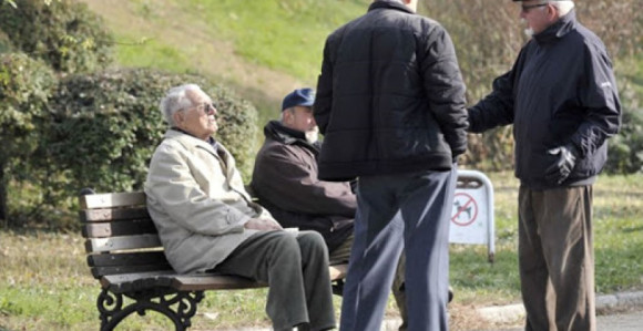 U svakoj petoj opštini penzioneri brojniji od radnika