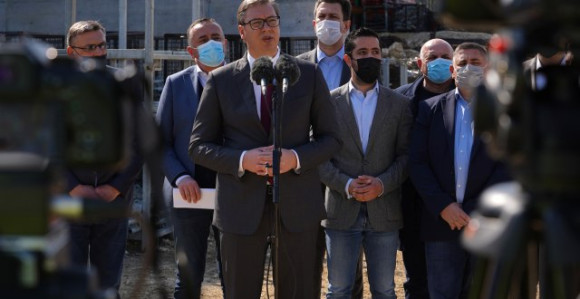 Vučić: Vakcine su nas spasile od katastrofe