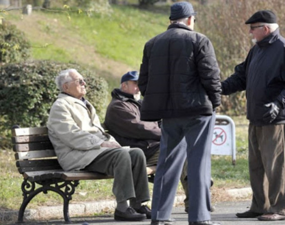 U svakoj petoj opštini penzioneri brojniji od radnika