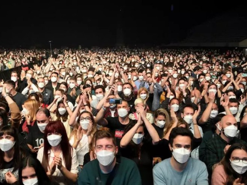 Експеримент - око 5.000 људи на концерту у Шпанији након теста