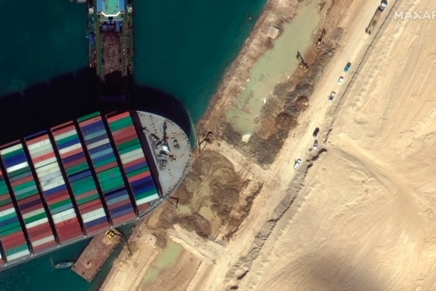 Ослобођен брод "Евер Гивен" у Суецком каналу