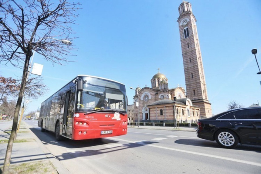 Добили обећање: Град ће помоћи јавни превоз