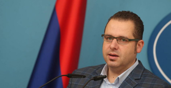 Radovan nema svoje mišljenje, misli kao Dodik?