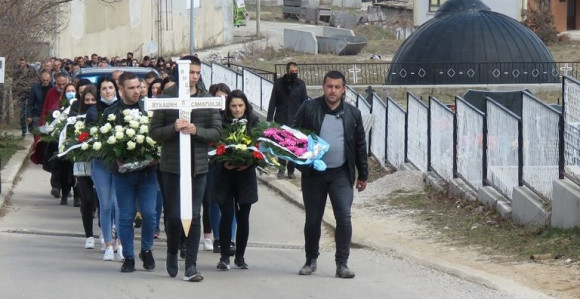 Tuga u Nevesinju: Vukašin ispraćen do vječne kuće