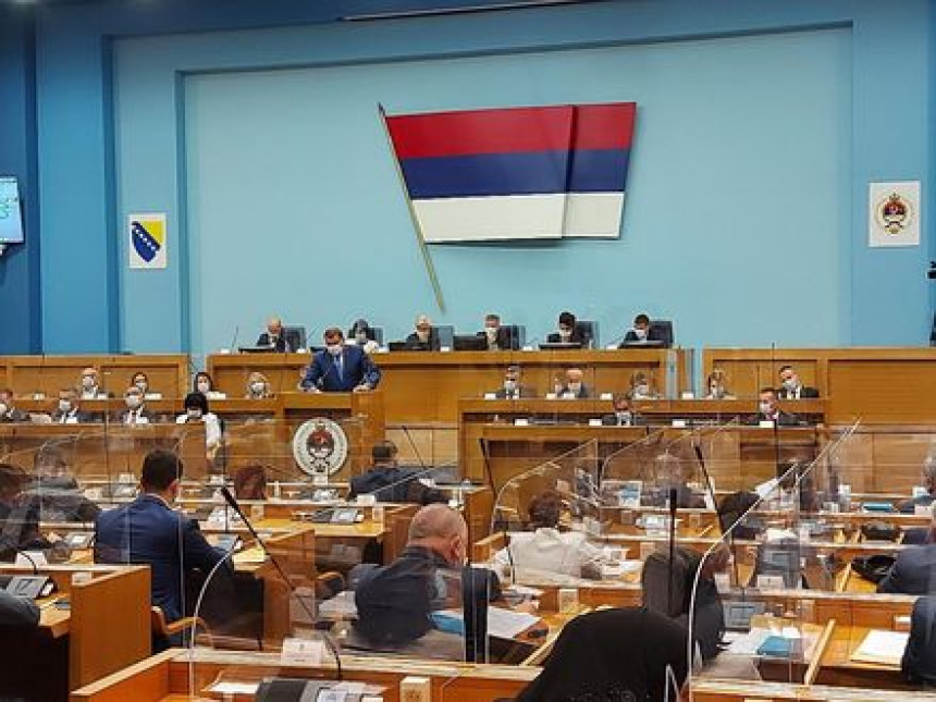 Парламент неће више ни формално одобравати кредите