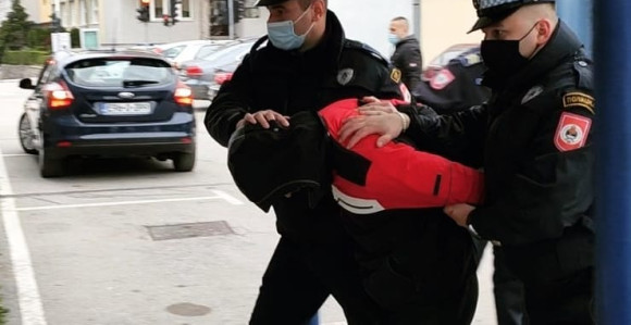 Policijska akcija u Srpskoj: Pretresi na 25 lokacija