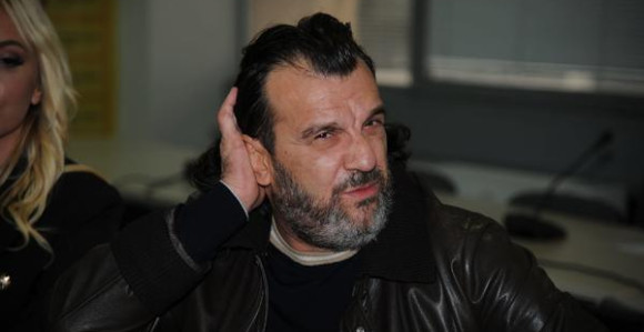 Razlupan automobil Ace Lukasa ali pevač nije bio u njemu!