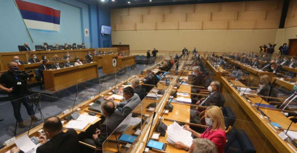 Vlada više ne traži saglasnost za zaduživanja