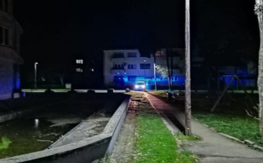 Pucao u suprugu, prebačena na UKC Banjaluka
