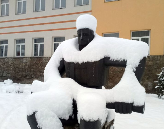 Na području Foče snijeg napadao i do pola metra