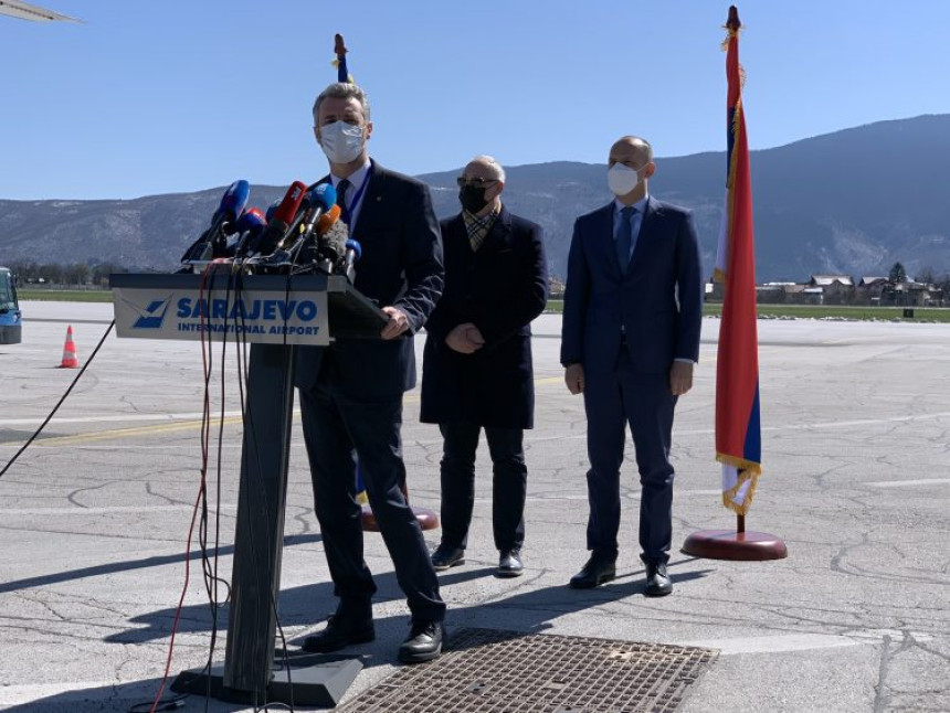 Forto: Srbija nama vakcine, mi njima vaučere