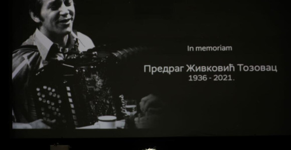 Održana komemoracija Tozovcu na kojoj se čulo "Violino ne sviraj"