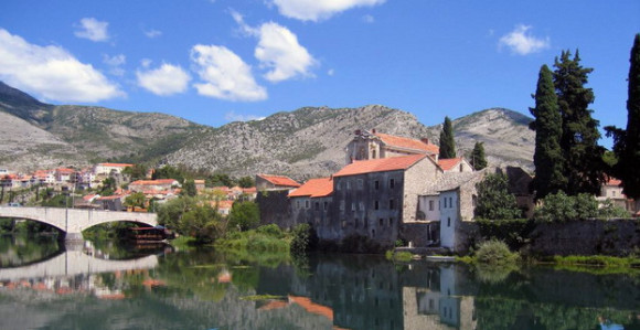 Pretežno oblačno i suvo vrijeme sa sunčanim intervalima