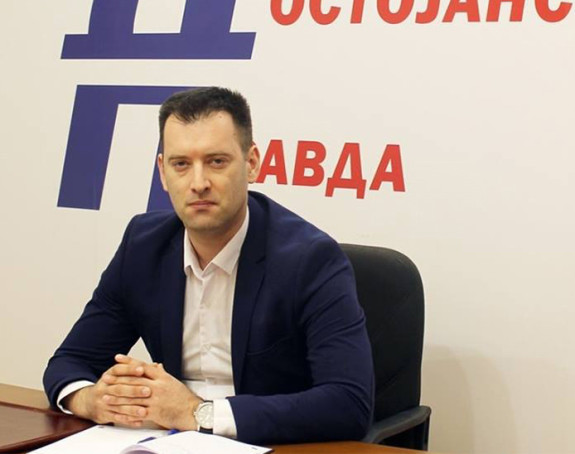 Ne treba cijeli grad držati u problemu zbog inata