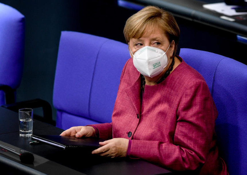 Ангела Меркел упозорава: Најтеже тек долази!