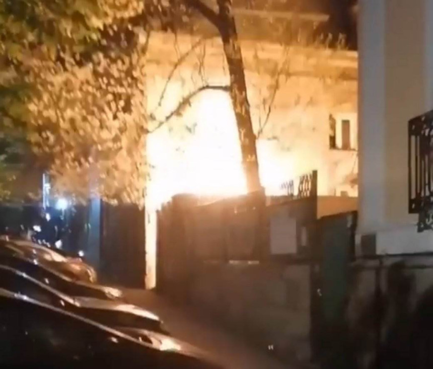 Пожар у Београду: Гори код куће Николе Пашића