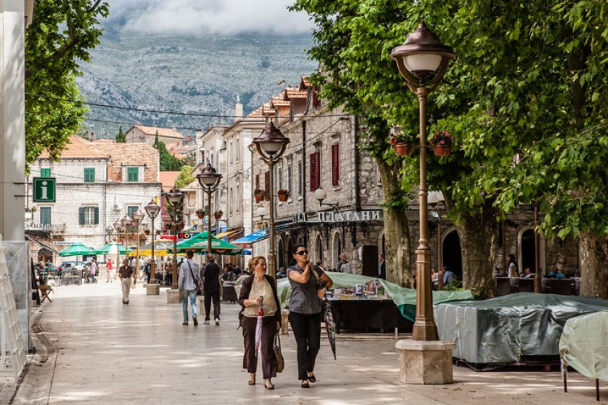 Nećemo ljetovati, zimovati, nema ekskurzija...