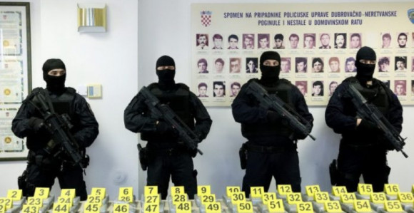 Među bananama pola tone droge, naručilac iz BiH