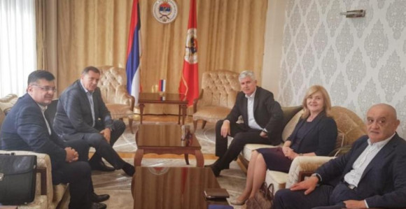 Ministri iz SNSD i HDZ kupuju zgradu od 8 miliona u Banaluci
