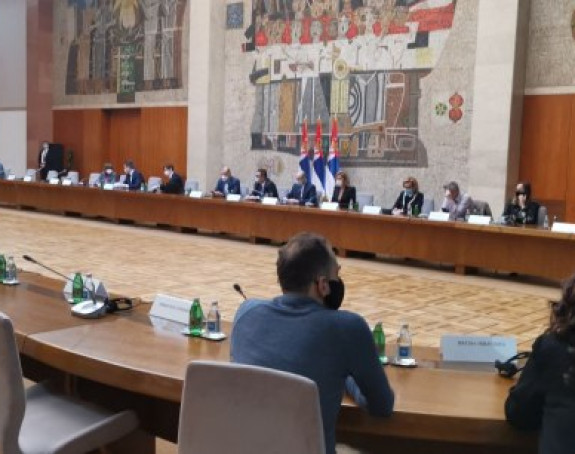 U Srbiji nove mjere: Đaci ponovo u školskim klupama