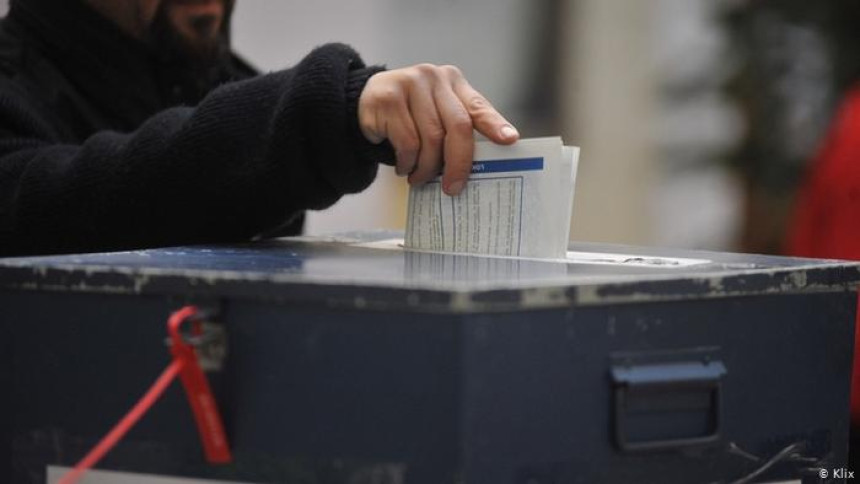 I na nove izbore se izlazi po starim pravilima?