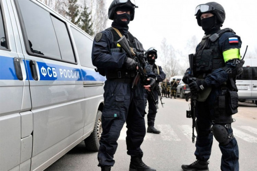 Uhapšen diplomata - primao povjerljive informacije