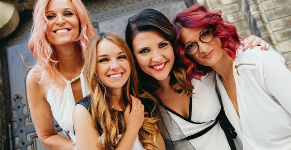 Pevačica posle 12 godina napustila bend pa se oglasila! (VIDEO)