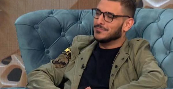 Darko promenio imidž- obrijao glavu!