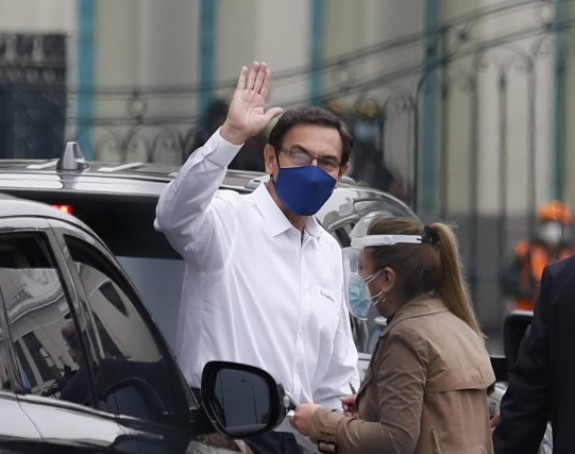 Predsjednik se vakcinisao preko reda, pa kažnjen