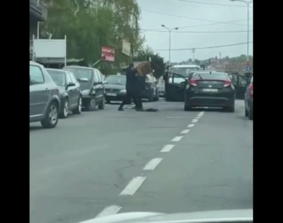 Жестока туча у центру Београда због аутомобила