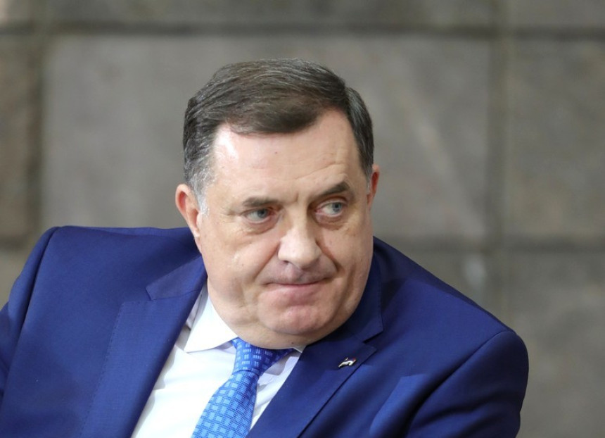 "Dodik neskriveni diktator, ima paničan strah od gubitka vlasti"