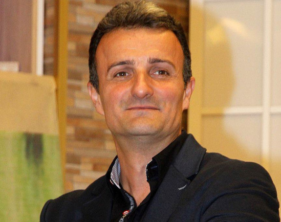 Ivan kroz pesmu poručio: Čuvajte i volite svoje majke dok su žive!