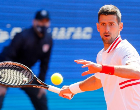 Novak bolji od Kecmanovića za polufinale