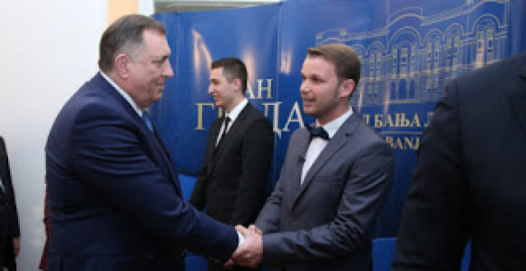 Režim je već mjesecima u totalnoj medijskoj defanzivi