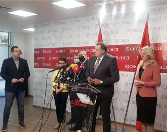 Dodik "DEDA MRAZ": Pomoć za borce i penzionere