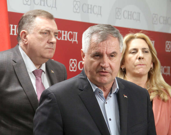 Ko odlučuje u Republici Srpskoj i čije pare dijeli SNSD?