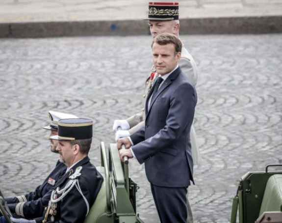 Makronu prijete građanskim ratom, generali spremaju vojni puč?