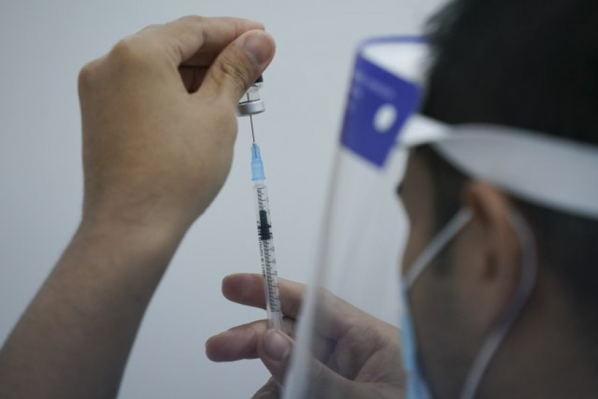ЕУ шаље 214.000 доза Фајзерових вакцина БиХ
