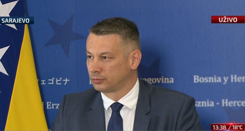 Odbijen Nešićev prijedlog o osudi poziva na rat