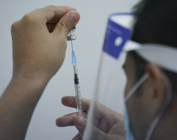EU šalje 214.000 doza Fajzerovih vakcina BiH