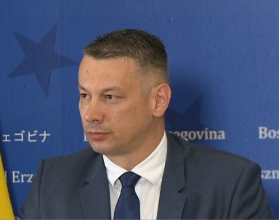 Odbijen Nešićev prijedlog o osudi poziva na rat