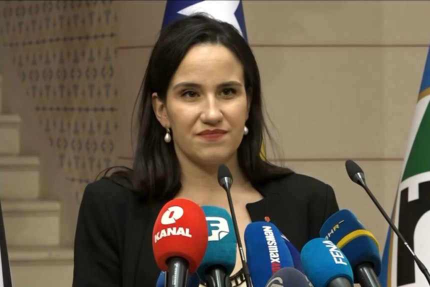 Gradonačelnica se odrekla automobila i savjetnika