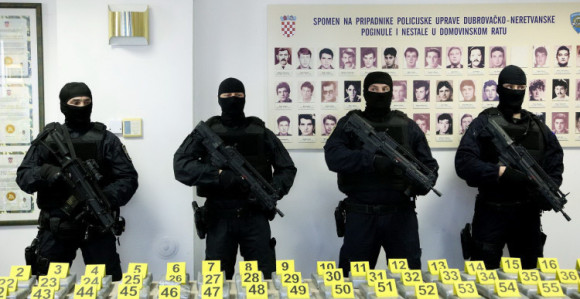 Fiktivna firma naručila banane s pola tone kokaina?