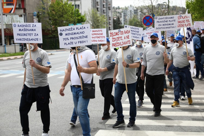 Радници дали рок властима: Ићи ћемо у велики бунт